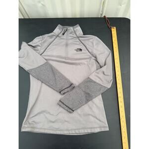 The North Face Women’s Quarter Zip Pullover (S, Gray)